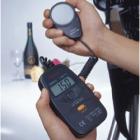 顯 示 器：最大顯示數(shù)1999，字高13mm;量程：0～2000Lux±5%，2000～1999Lux±5%，20000～50000Lux±5%;

