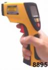 溫度:  -40℃ ~ +816℃;℃/℉切換功能;距離目標比12:1;可針對不同物體調(diào)整發(fā)射率使得測量溫度更為準確;調(diào)整發(fā)射率：0.3~1.0;非接觸式帶鐳射指標測量.

