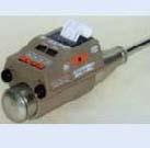 α-3000cn數(shù)字回彈儀系機(jī)電一體數(shù)字化智能型儀器，直接打印記錄測(cè)區(qū)砼強(qiáng)度 。適合一般建筑工程質(zhì)量監(jiān)督檢測(cè)站（中心），是中等規(guī)模工程質(zhì)檢測(cè)儀器的佳品。
