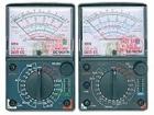 DE-960TR  指針式萬用表 .拉力指針擺動,大型明亮刻度,弧型設(shè)計,機架方便閱讀.DCV:0.1V/0.5V/2.5V/10V/50V/250V/1000V. ACV
 :10V/50V/250V/1000V. DCA:50uA/2.5mA/25mA/250mA/10A