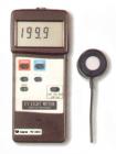 TN-2254 紫外線強(qiáng)度計(jì).254nm波長紫外線測量,專業(yè)、高品質(zhì)UV表,寬量程：199.9uW/cm2，1.999mW/cm2，19.99mW/cm2,微電腦電路保證高精度，提供特殊功能,帶補(bǔ)正濾光鏡的專用UV探頭,超大LCD顯示，可調(diào)對比度
