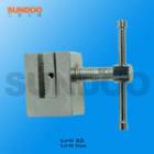 SJJ-12實驗夾具 ,適用范圍：膠帶、PCB、粘著膠帶等材料的剝離力測試。 最大負荷：500N
 
