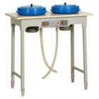 PG-2型金相試樣拋光機(jī)可供雙人同時操作，拋光盤直徑與傳遞功率均大于國內(nèi)同類產(chǎn)品，能適合更多種材料的拋光要求，是試樣拋光的理想設(shè)備。拋光盤直徑：雙盤220mm.轉(zhuǎn)速：900r/min，1400r/min（定制）.電動機(jī)：YS7116 0.2kW 380V/220V 50Hz z