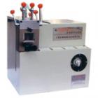 QG-3A型試樣切割機(jī)是用于切割一般金相、巖相試樣材料，機(jī)內(nèi)設(shè)有冷卻通道及開關(guān)在切割時(shí)可通入配置好的冷卻液來(lái)帶走在切割中所產(chǎn)生的熱量，避免試樣過(guò)熱而燒傷組織。最大切割寬度：60mm
最大切割高度：80mm.最大切割面直徑：Φ50mm.砂輪片規(guī)格：250×2.0×32mm.電動(dòng)機(jī)：y90L-2 2.2kw
