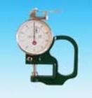 HG-1026  測厚儀主要用于測量紙張、皮革、橡膠、織物及各種金屬板材、塑料板等的厚度。測量范圍:0-10,分度值:0.01,測量深度:26,測厚規(guī)的測力可根據(jù)用戶要求特殊制作。
