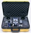 50550 　防靜電測試包 適用于經(jīng)常在不同地方檢測的工程師 包含:19780表面電阻測試儀1臺 19447離子風(fēng)機測試包1套 Fluke 電阻電壓測試儀1臺 50559 110V交流電輸出分析儀 有機玻璃靜電模擬器1套  09100 手環(huán)帶1付07590 腳環(huán)帶1付 手提箱1個
