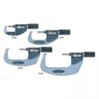 特點(diǎn)：

? 非旋轉(zhuǎn)心軸和新型棘輪套管。

? 10mm/rev 快速心軸進(jìn)給。

? 帶有絕對(duì)原點(diǎn)線性刻度。

? 達(dá)到 IP54 塵／水防護(hù)標(biāo)準(zhǔn) (不與數(shù)據(jù)輸出電纜連接時(shí))。

? 帶有 SPC 數(shù)據(jù)輸出。

? 帶有一個(gè)基準(zhǔn)桿，可用于設(shè)置原點(diǎn)。(用于測(cè)量范圍在 30mm 以上的型號(hào))
