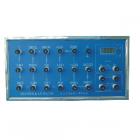 ●阻值范圍高達(dá)1000GΩ。 

●溫度穩(wěn)定性好，寬的溫度范圍下使用可確保精度。 

●最大工作電壓可達(dá)10kV。 

●備有0.1μF/10kV電容，可作電容性負(fù)載試驗(yàn)。 

●備有3 LCD 數(shù)字電壓表。內(nèi)阻10GΩ,量程1999V；19.99kV可選擇使用。
