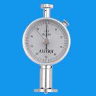 功 能：
LX邵氏C型硬度計(jì)是測(cè)定壓縮率為 50% 時(shí)應(yīng)力為 0.5kg/c㎡ 以上的含有發(fā)泡濟(jì)制成的橡塑微孔材料硬度，也可用于類似硬度的其他材料。
