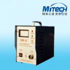 詳細(xì)信息
 CEX－A交直流磁粉探傷儀采用進口可控元件和高集成電路，使設(shè)備具有體積小、重量輕、用途廣、攜帶方便、操作簡單等特點。多功能通用主機可任意選配A.D.O三種探頭；可利用外加磁場磁化法對大型壓力容器、管道、球罐、鋼結(jié)構(gòu)、機械零配件分段局部探傷；交直流兩用；對要求近表面（表面以下）、表面較粗糙、不去除涂覆層的工件可利用直流探傷。本設(shè)備特別適用野外、流動、現(xiàn)場探傷退磁使用。
