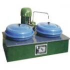 用  途

M-2型金相試樣預(yù)磨機(jī)(簡(jiǎn)稱預(yù)磨機(jī)),是一種濕式磨光機(jī),它利用各種不同粒度的抗水砂紙,對(duì)各種金屬有其合金的試樣進(jìn)行磨光。采用本預(yù)磨，除以機(jī)械磨光代替手工操作提高制作試樣的效率以外，還能完全除去試樣切割機(jī)過(guò)程中產(chǎn)生的塑料變形和表面的熱痕跡，供進(jìn)一步拋光后進(jìn)行組織的預(yù)微測(cè)定。

