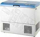 產(chǎn)品特點(diǎn)：

◆人性化設(shè)計(jì)

  ●集培養(yǎng)箱、振蕩器于一體，占地小，載瓶量大。

  ●大屏幕液晶顯示屏，菜單式操作界面，簡(jiǎn)單易懂。

  ●順應(yīng)世界環(huán)保潮流，全新無(wú)氟設(shè)計(jì)，使你始終走在健康生活的前面。

●大屏幕鋼化觀(guān)察視窗，箱體內(nèi)膽及振動(dòng)臺(tái)面均采用不銹鋼材料，便于清洗。

