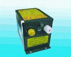 斯萊德SL-008高壓電源供應(yīng)器電壓為5.6KV，可提供2組高壓電源輸出供離子風咀、離子銅棒、離子風銅棒等使用，可方便的根據(jù)標識和安裝說明進行連接靜電消除器，斯萊德高壓電源供應(yīng)器具有短路保護功能，安全、方便。 