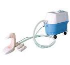 體潔器的功能如下:

1. 能為長期臥床的病人,實(shí)現(xiàn)不用下床便能輕松完成洗頭的工作.特制噴頭可將頭發(fā)吸入噴頭內(nèi)部進(jìn)行清洗,并能做到邊洗邊清潔.有效防止弄濕被單給患者和家人帶來的不便.

2. 特制噴頭同樣可以進(jìn)行患者身體清潔的工作,做到邊噴邊洗,整個(gè)過程在噴頭內(nèi)部完成.

3. 對(duì)患有褥瘡的患者,本機(jī)器可以隨時(shí)用來為患者清洗患病部位,從而減輕患者痛苦.

4. 意識(shí)清醒者或護(hù)理專員可以在床上輕松處理患者小便.機(jī)器帶有線控裝置,整個(gè)過程輕松,便捷.